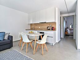 Paros Gem