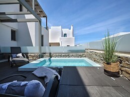 Paros Gem