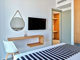 Paros Gem