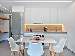 Paros Gem