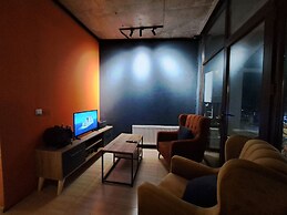 Karvi Hostel & Suites