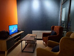 Karvi Hostel & Suites