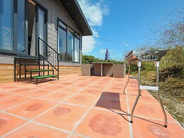 Midway Lodge