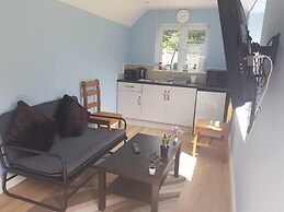 Cozy Studio in Luton
