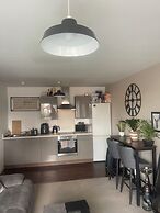 Apartment Sleeps 4 With Free Parking