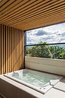 Nakúa Stay + Work