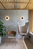 Nakúa Stay + Work