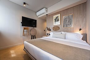 Nakúa Stay + Work