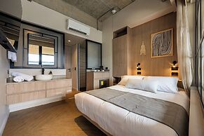 Nakúa Stay + Work