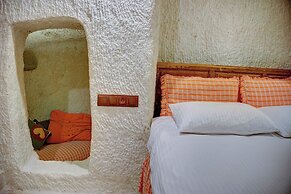 Gibos Cave Hotel
