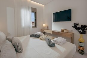 Athena Luxury Villa by Estia