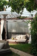 Hani Hideaway