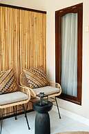 Hani Hideaway