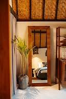 Hani Hideaway
