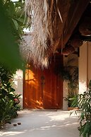 Hani Hideaway