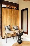 Hani Hideaway
