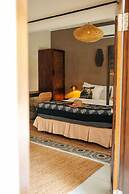 Hani Hideaway