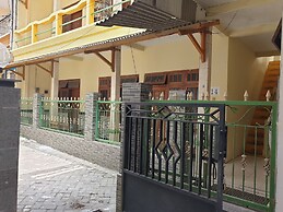 OYO Life  92620 Syfa Kost