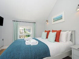 Stargazy Cottage