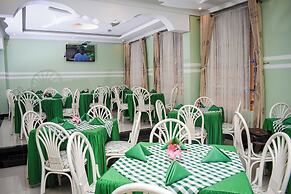 Glamour Apollo Hotel Webuye