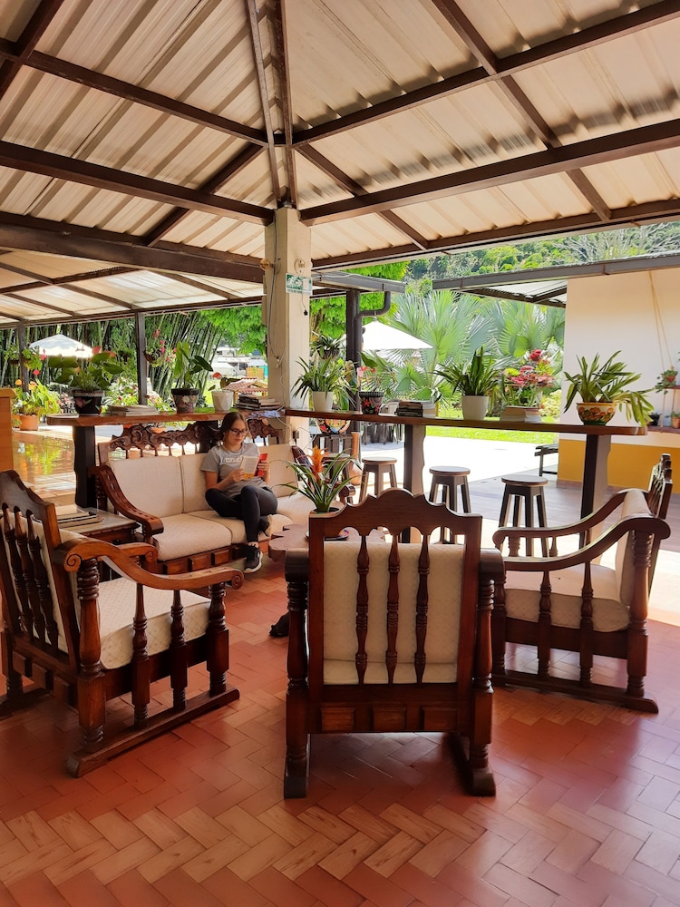 HOTEL CAMPESTRE EL TRIUNFO