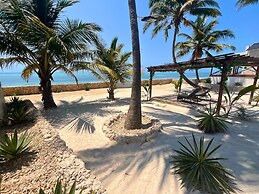 Zanzibar Beach House- West