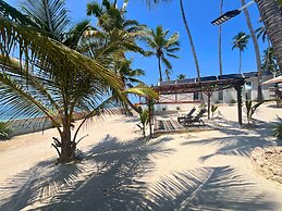 Zanzibar Beach House- West