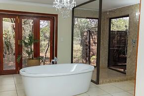 Phakela Private Lodge