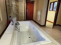 Phakela Private Lodge