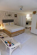 Hotel 1325