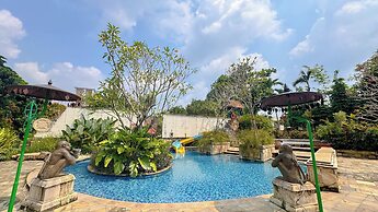 Lorin Dwangsa Solo Hotel