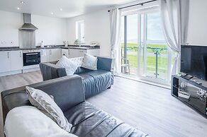 Beach View - 2 Bed Apartment - Llanelli