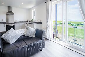 Beach View - 2 Bed Apartment - Llanelli