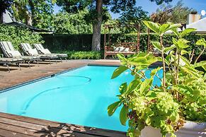 5 Seasons Guesthouse