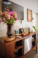 5 Seasons Guesthouse