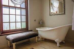5 Seasons Guesthouse