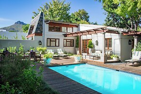 5 Seasons Guesthouse