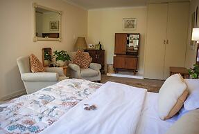 5 Seasons Guesthouse