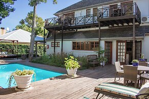 5 Seasons Guesthouse