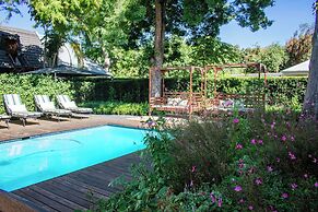 5 Seasons Guesthouse