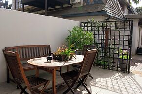 5 Seasons Guesthouse