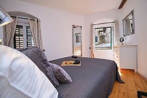 Apartment Galeriana Palace by Litto