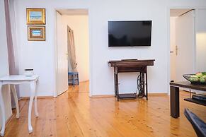 Apartment Galeriana Palace by Litto