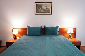 Hotel Gold Inn
