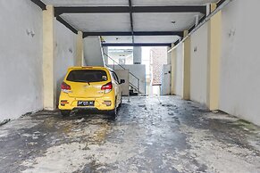 OYO Life 92087 Griya Nurainy