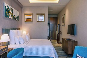 IRIS INN NARJIS