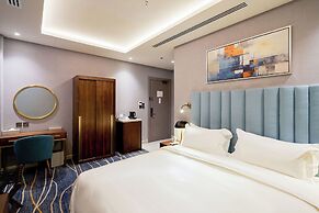 IRIS INN NARJIS