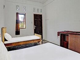 OYO 92005 Jabu Sihol