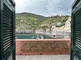 Casa Teresa with AC and Sea View Balcony