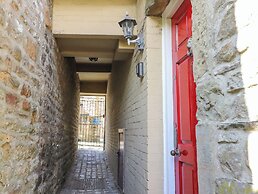 5 Castle Hill
